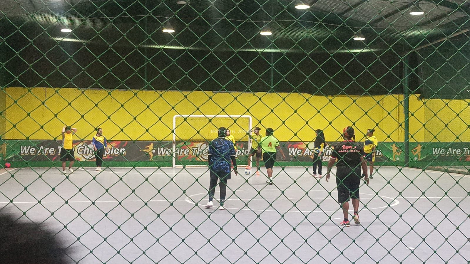 Pererat Silaturahmi, Tim Futsal Putri BKPP Kota Jayapura Raih Kemenangan Unggul atas Bapenda Kota Jayapua