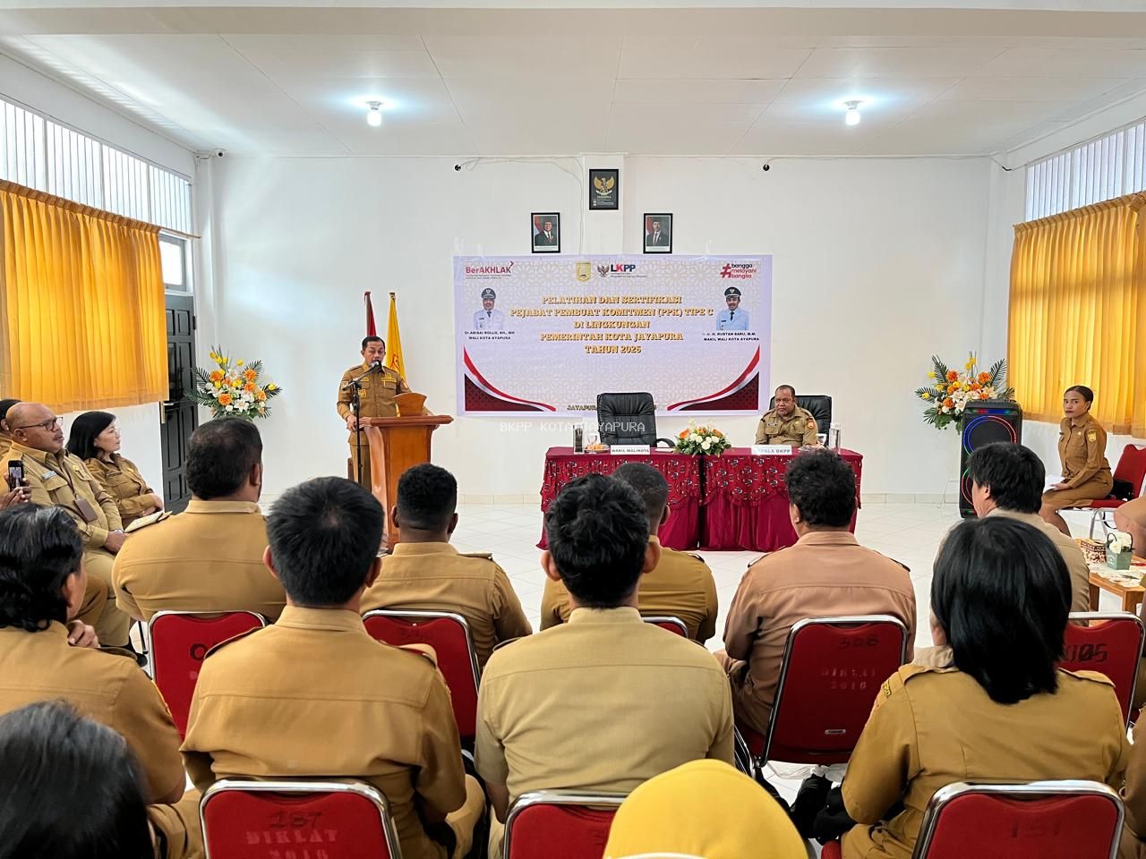 Wakil Walikota Jayapura Buka Pelatihan dan Sertifikasi Pejabat Pembuat Komitmen (PPK) Tipe C Tahun 2026